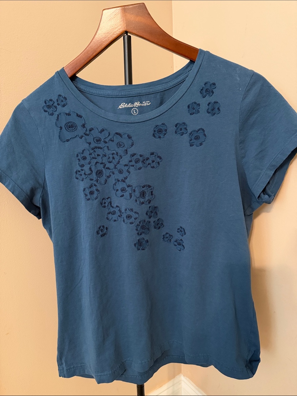 Eddie Bauer Blue Floral Embroidered Short Sleeve Tee